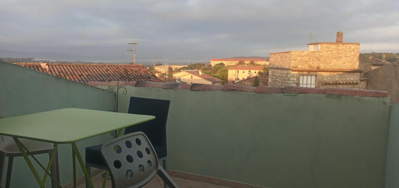 Duplex De Charme Avec Terrasse Au Coeur Du Village Lorgues Zewnętrze zdjęcie