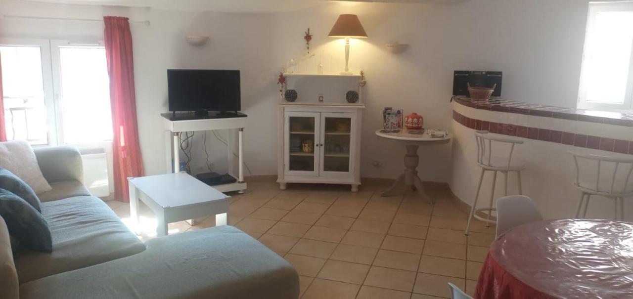 Duplex De Charme Avec Terrasse Au Coeur Du Village Lorgues Zewnętrze zdjęcie