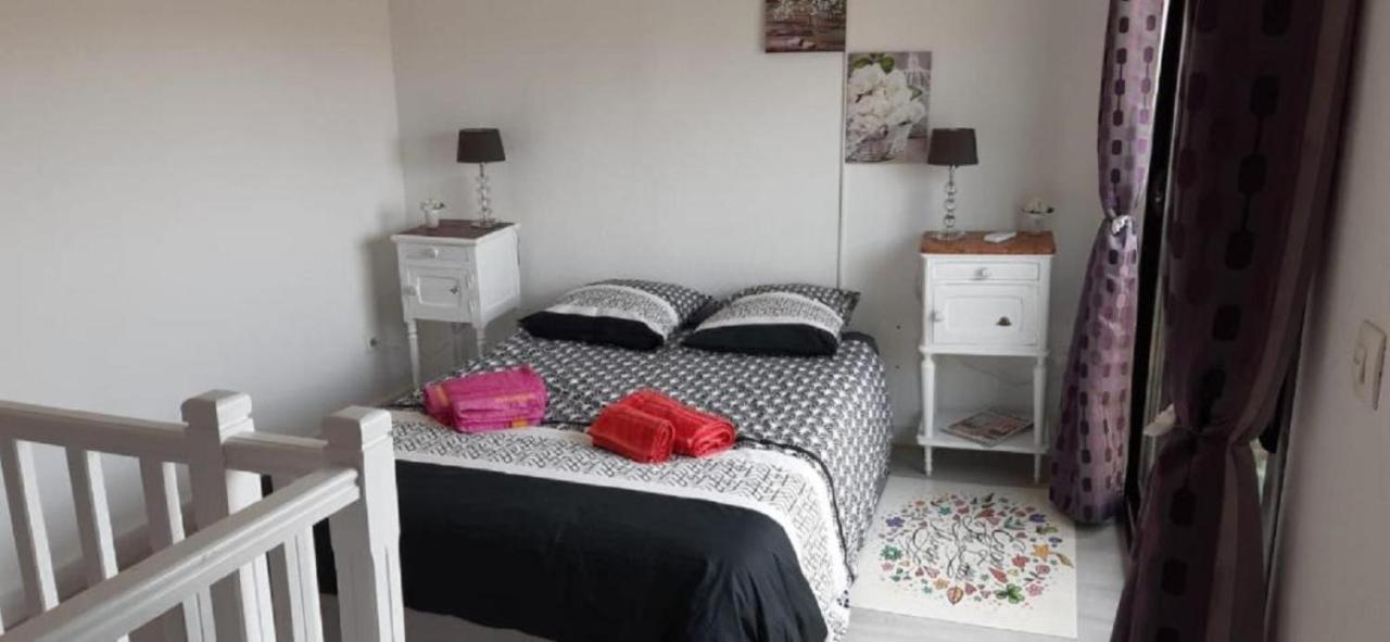 Duplex De Charme Avec Terrasse Au Coeur Du Village Lorgues Zewnętrze zdjęcie